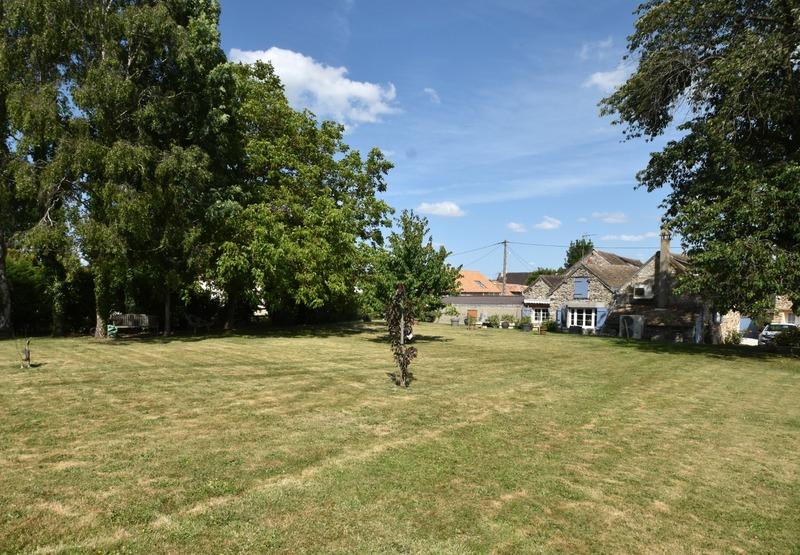 Maison - 232 m² - 8 pièces