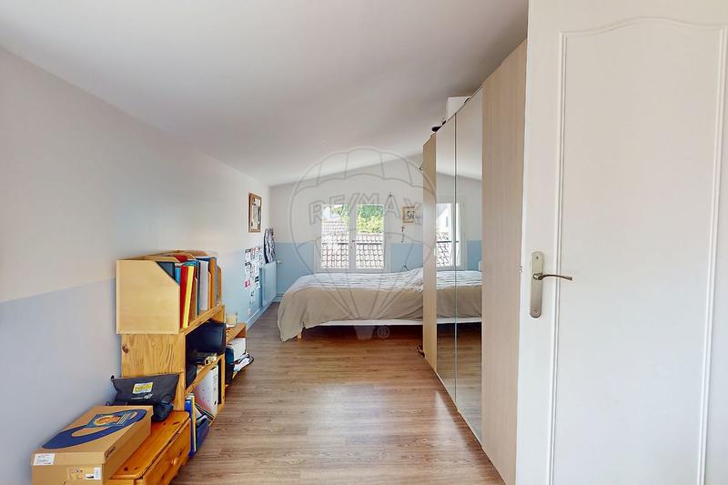 Maison - 175 m² - 7 pièces