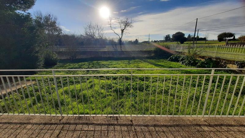 Maison - 200 m² - 5 pièces