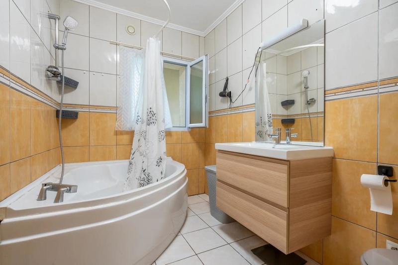 Maison - 175 m² - 7 pièces