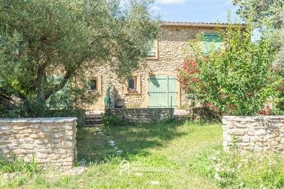 Mas - 635 m² - 20 pièces