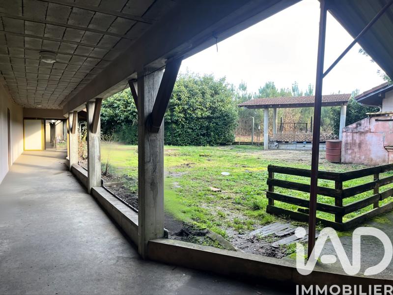 Maison - 255 m² - 11 pièces