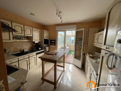 Maison - 113 m² - 6 pièces