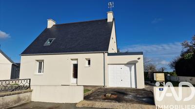 Maison - 92 m² - 5 pièces