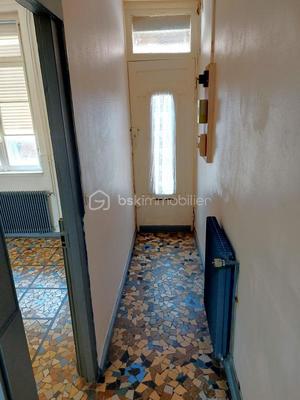 Maison jumelée - 53 m² - 5 pièces