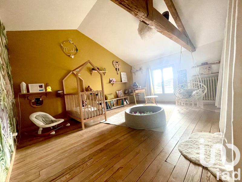 Maison - 248 m² - 10 pièces