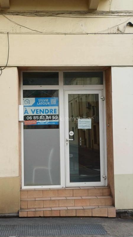 Local commercial - 90 m² - 4 pièces