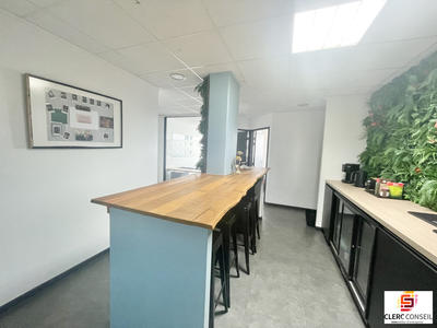 Bureau - 133 m²
