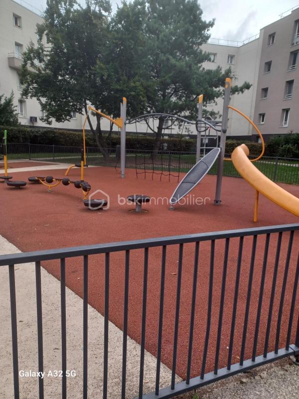 Appartement - 75 m² - 4 pièces