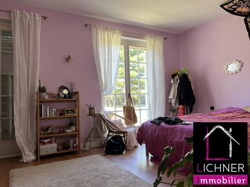 Maison - 373 m² - 10 pièces