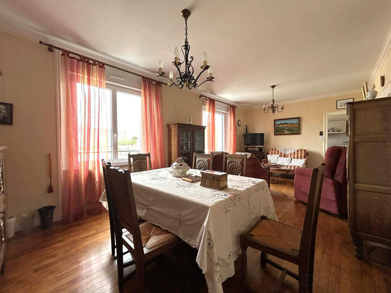 Maison de village - 121 m² - 6 pièces