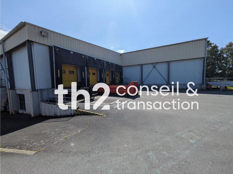Local d'activités - 2 272 m²