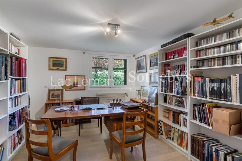 Maison - 225 m² - 6 pièces