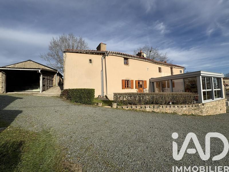 Maison - 190 m² - 4 pièces