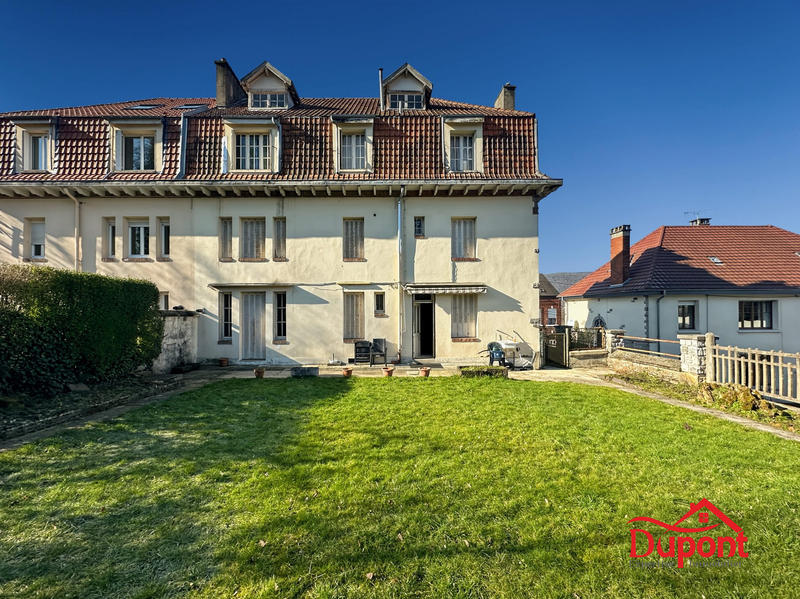 Maison - 263 m² - 7 pièces