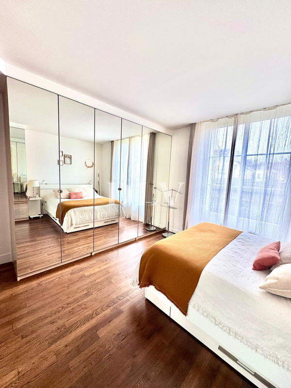 Appartement - 90 m² - 2 pièces