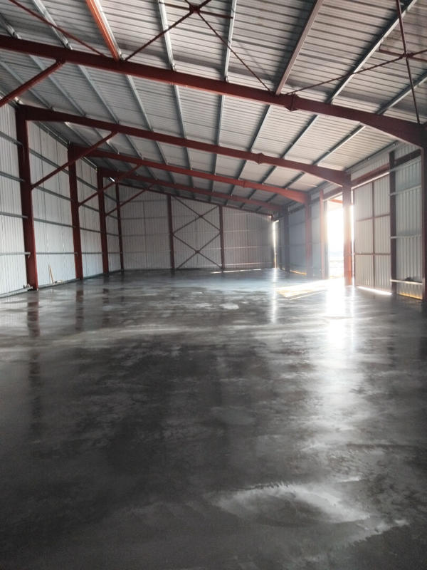 Local d'activité / Entrepôt - 800 m²