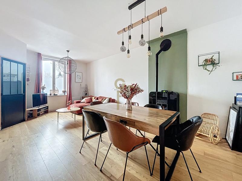 Maison - 85 m² - 4 pièces