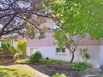 Maison - 105 m² - 6 pièces