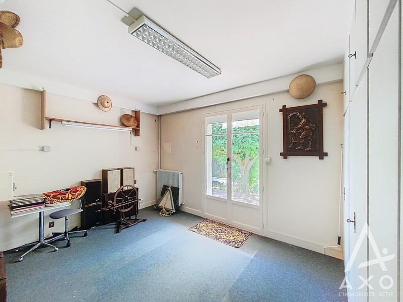 Maison - 228 m² - 7 pièces