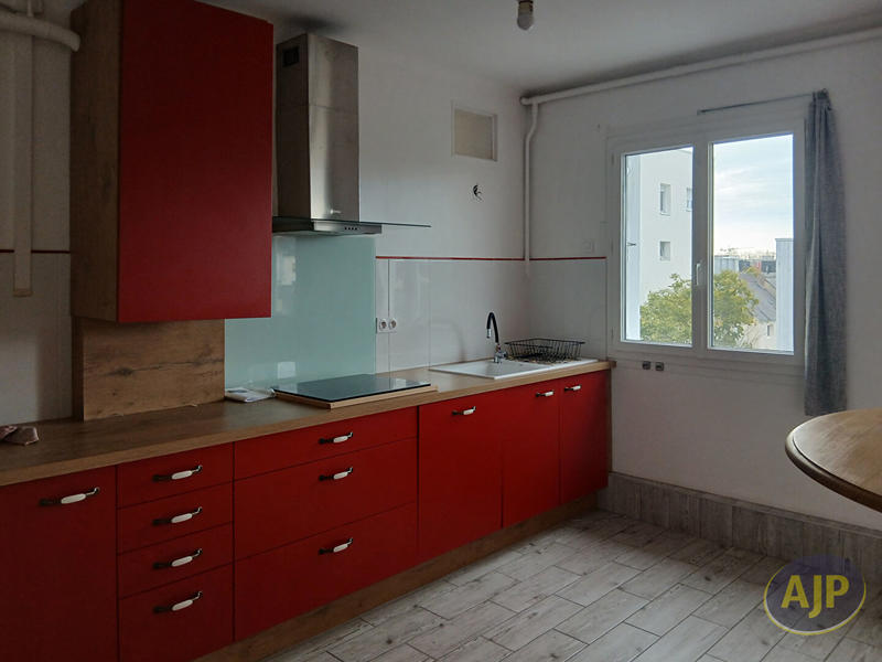 Appartement - 102 m² - 4 pièces