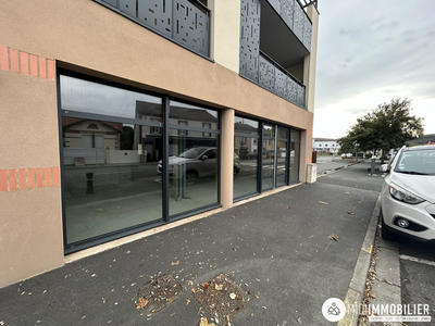 Local commercial - 99 m²