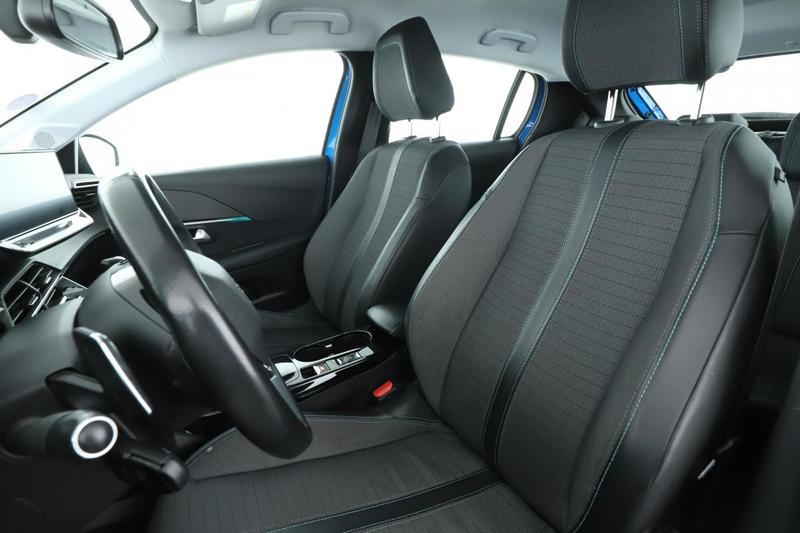 Peugeot 208 1.2 PureTech Allure Eat8 100 ch