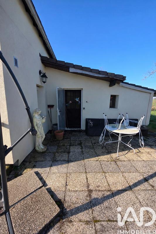 Maison - 180 m² - 8 pièces