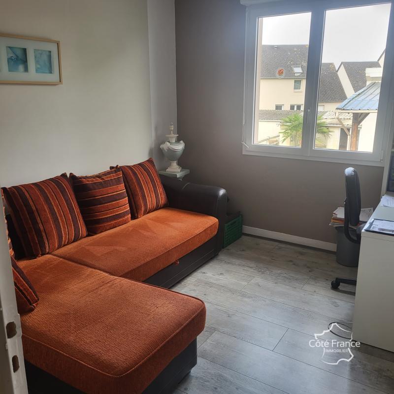 Pavillon - 195 m² - 7 pièces