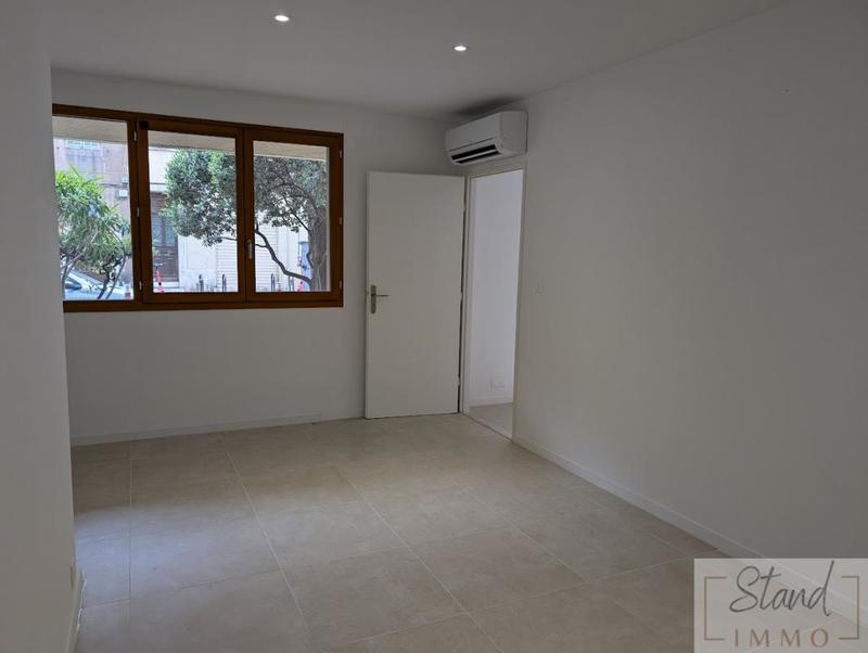 Bureau - 64 m² - 2 pièces