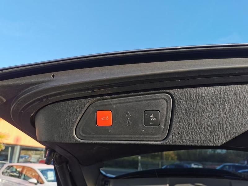 Peugeot 3008 1.5 BlueHDi 130 ch Eat8 Gt