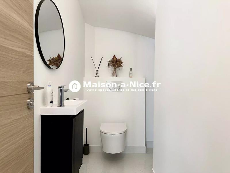 Maison - 138 m² - 6 pièces