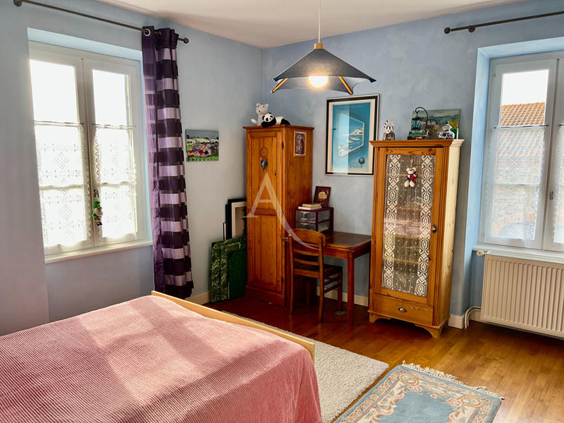 Maison - 200 m² - 9 pièces