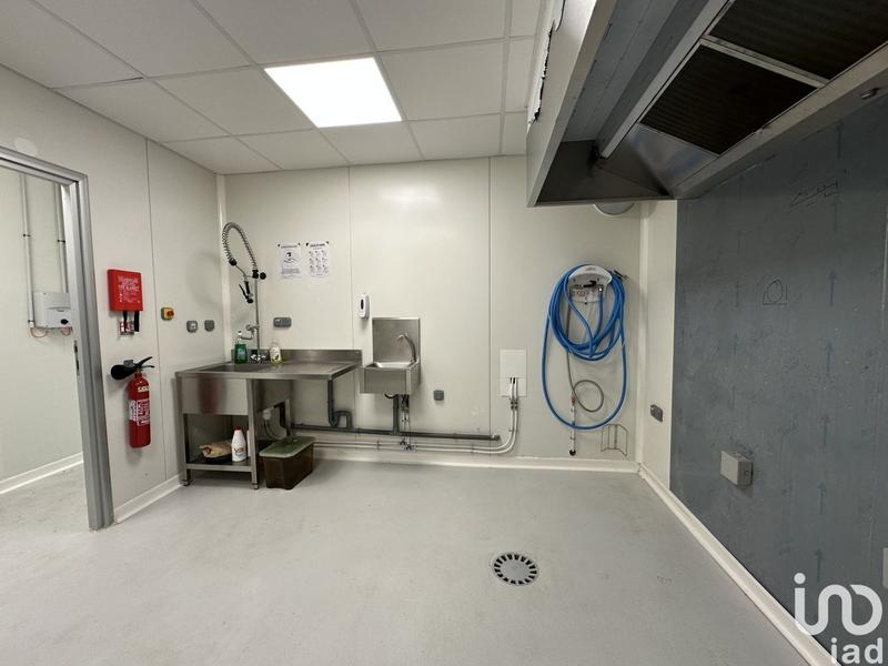 Local commercial - 163 m²