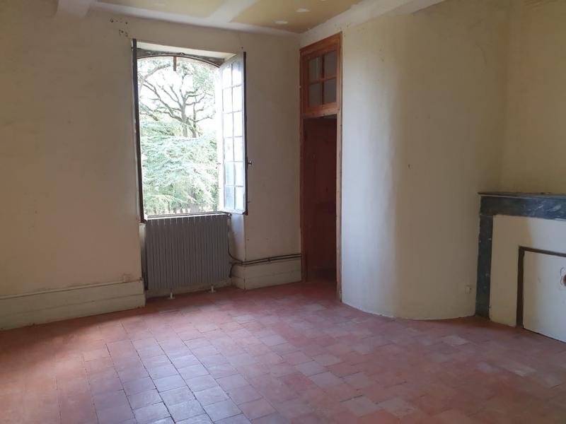 Maison - 300 m² - 10 pièces