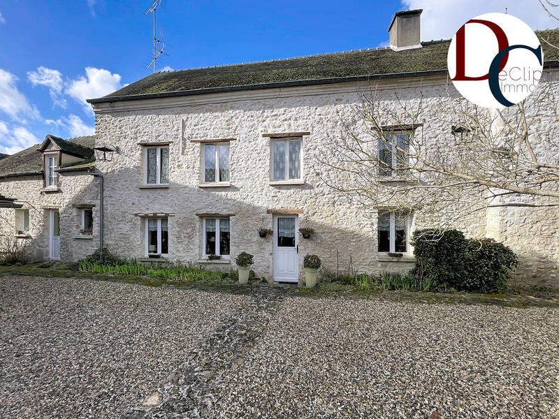 Maison - 226 m² - 8 pièces