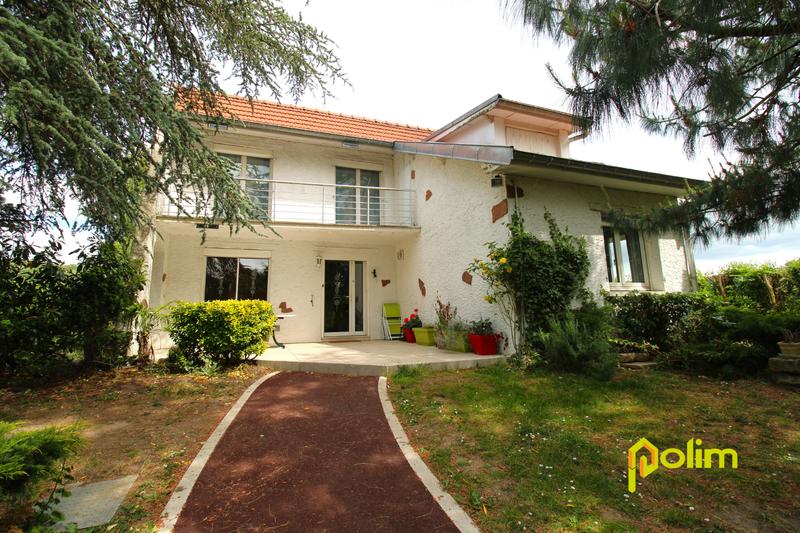 Maison - 166 m² - 6 pièces