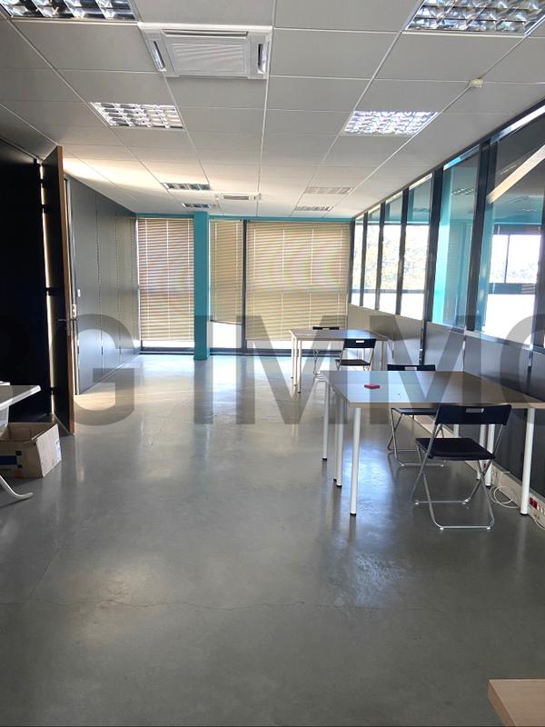 Bureau - 306 m²