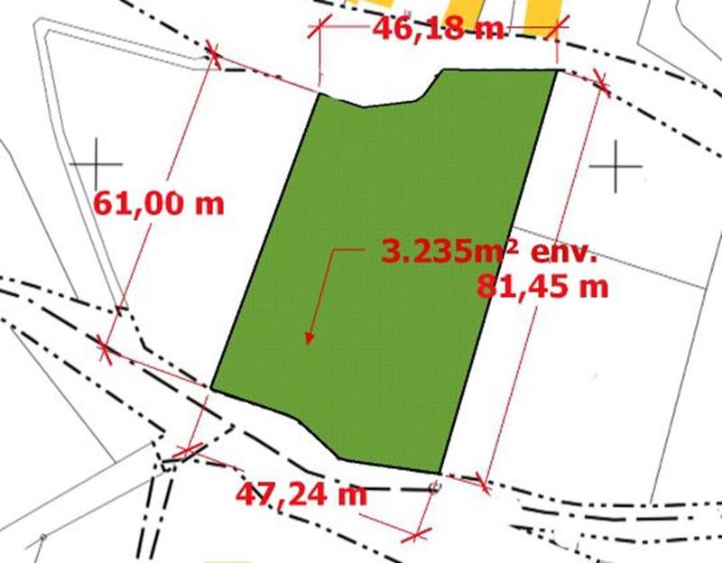 Terrain - 3 235 m²