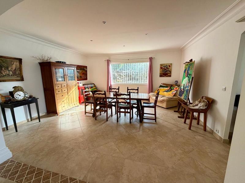 Villa - 260 m² - 7 pièces