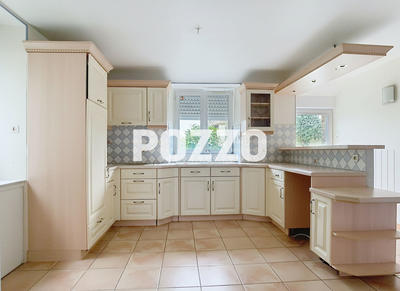 Maison - 82 m² - 5 pièces