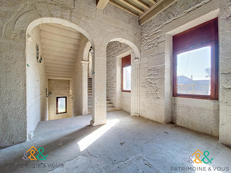 Fonds de commerce - 2 100 m²