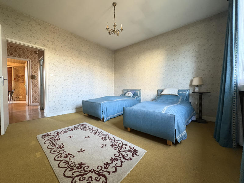 Maison - 140 m² - 6 pièces