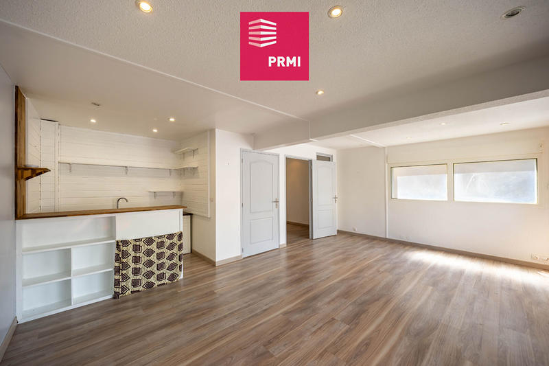 Local commercial - 42 m² - 2 pièces