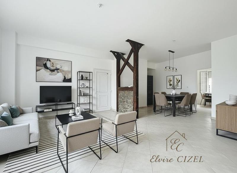 Appartement ancien - 85 m² - 3 pièces