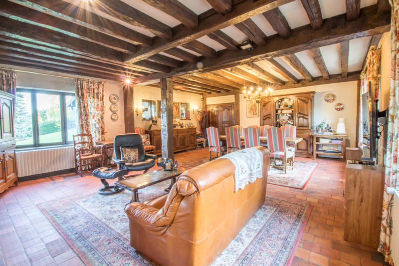 Propriété - 293 m² - 5 pièces