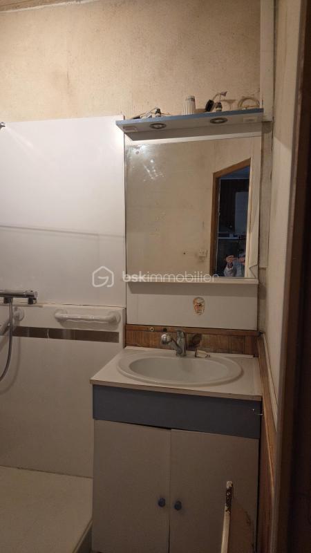 Maison de village - 520 m² - 2 pièces