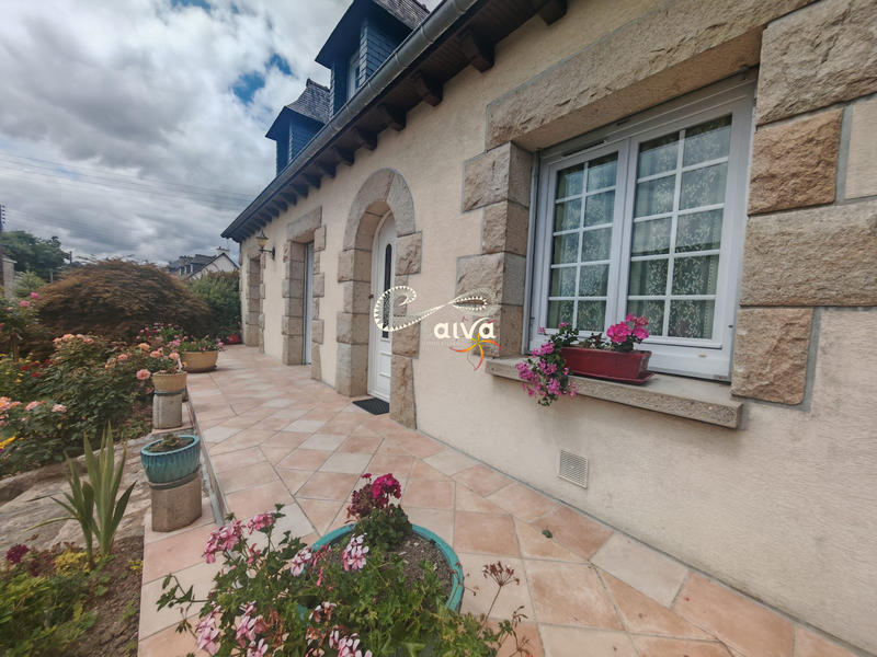 Maison traditionnelle - 156 m² - 7 pièces