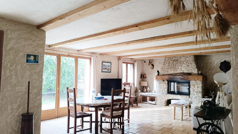 Propriété - 345 m² - 4 pièces