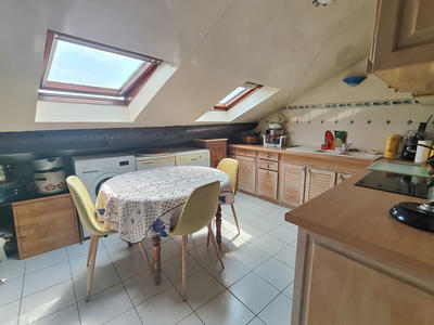 Appartement - 82 m² - 3 pièces